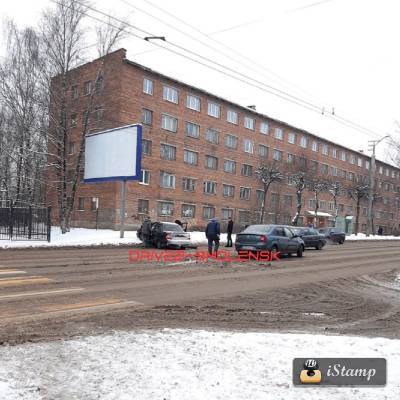 Появилось видео с места серьезного ДТП в Смоленске