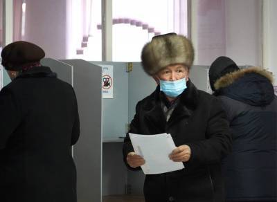 За президентскую форму правления в Киргизии на референдуме проголосовали 80,9% – ЦИК