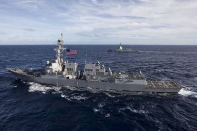 Китайские СМИ предостерегли ВМС США от вторжения в воды РФ