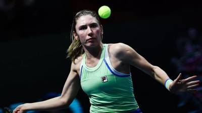 Александрова уступила Свитолиной в матче третьего круга турнира WTA в Абу-Даби
