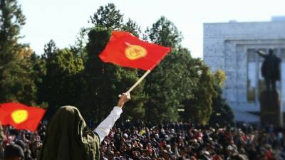 Политолог рассказал, когда можно будет оценивать политическую обстановку в Киргизии