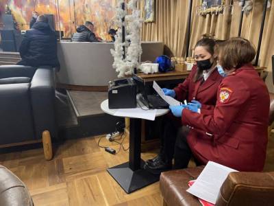 Еще один рейд в Петербурге выявил 5 баров-нарушителей, оштрафованы 200 посетителей