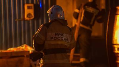 Пожар вспыхнул в нежилом здании в подмосковном Раменском