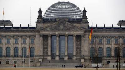 После нападения на Капитолий в Германии усилят охрану Бундестага