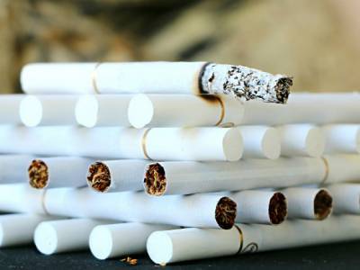 Ринат Еникеев - МЧС и Минздрав хотят ввести новое требование к безопасности сигарет - rosbalt.ru