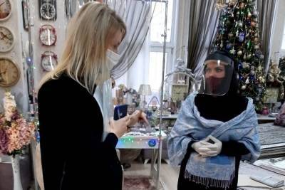 В магазинах Петрозаводска контролируют соблюдение противоэпидемиологических мер
