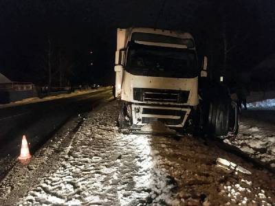 Смолянин влетел под грузовик в Липецкой области
