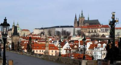 «Остановите коронавирусный террор»: жители Чехии массово вышли на протесты против локдауна