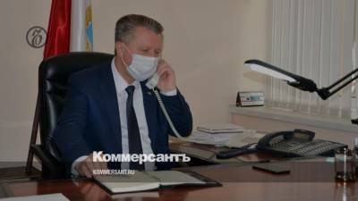 Главе района Саратовской области грозит увольнение за привлечение учителей к уборке снега