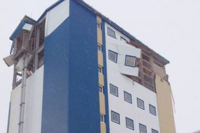В Новосибирске из-за хлопка разрушились этажи в производственном здании