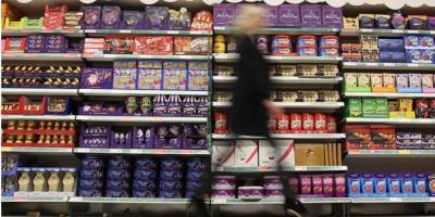 В Британии обеспокоены распространением COVID-19 в супермаркетах — министр