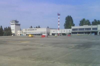 Директора криворожского аэропорта подозревают в завладении более 5,3 млн гривен