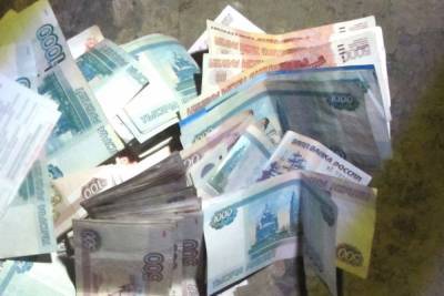 Полицейские нашли мужчину, который украл у тамбовчанки деньги и ювелирные украшения