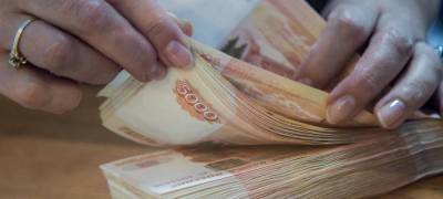 В Петрозаводске главбух обманула судебного пристава на 750 тысяч рублей