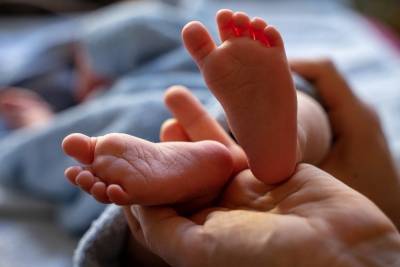 9,5 тыс псковских семей получили сертификат Подарок новорожденному