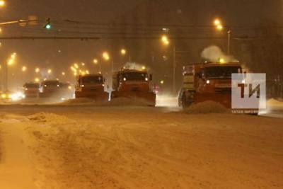 На расчистку дорог Татарстана вышли более 600 снегоуборочных машин