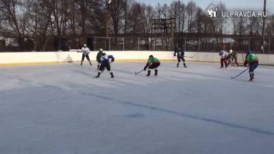 Хоккеисты из Инзенского района провели турнир памяти земляка Сергея Федина
