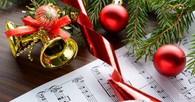 Новогодняя и рождественская музыка может плохо влиять на психику и вызвать депрессию