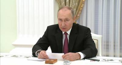 Путин предложил Пашиняну и Алиеву уточнить статус миротворческого контингента в Карабахе