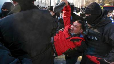ОБСЕ обвинила казахскую полицию в нарушениях в день выборов
