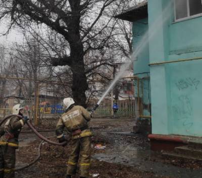 В Таганроге потушили пожар на ул.Большой Бульварной