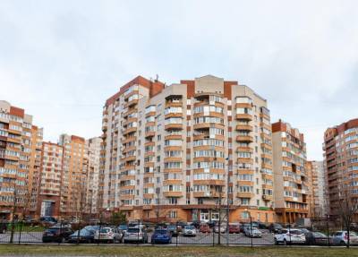 Тело нашла мама: второклассница в Петербурге утонула в ванной арендованной квартиры