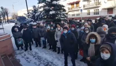 "Тарифный бунт" в Лисичанске: жители города выдвинули требования руководителям ВГА и ЛОГА