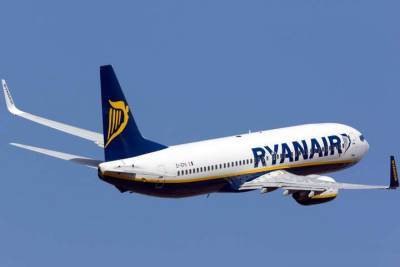 Ryanair временно приостановил полеты из Одессы
