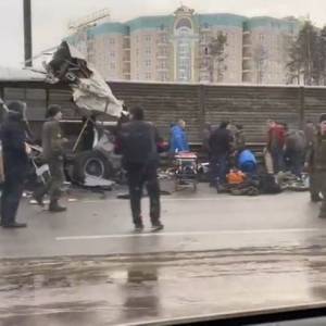 В РФ грузовик протаранил армейскую колонну: есть погибшие. Видео