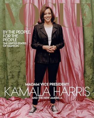 Правая рука Байдена Камала Харрис снялась для обложки Vogue со скандалом