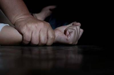 На Запорожье нелюдь изнасиловал 12-летнюю соседку