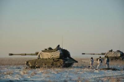 Танковая дивизия ЦВО проводит стрельбы и тактические занятия на полигоне в Челябинской области