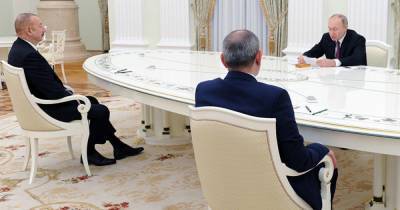 Путин, Алиев и Пашинян подписали заявление о развитии Карабаха