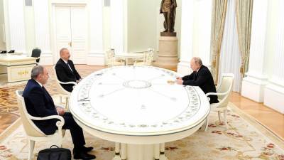 Алиев: встреча с Путиным и Пашиняном важна для дальнейшего развития НКР