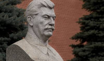 В Уфе партия коммунистов планирует установить бюст Сталина