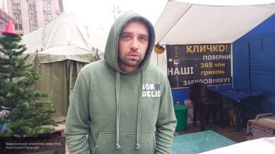 Украинскую экономику сравнили с волком, бегущим по коридору с флажками