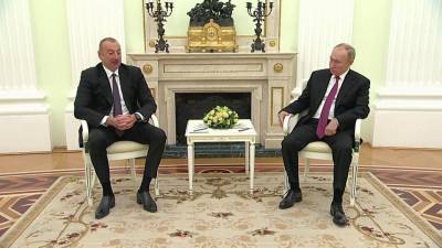 Владимир Путин провел отдельную беседу с азербайджанским коллегой Ильхамом Алиевым