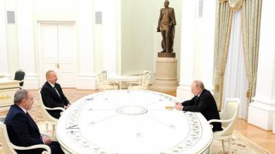 Путин: сегодняшние переговоры с главами Азербайджана и Армении в Москве стали важными и полезными