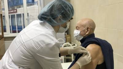В Петербурге увеличат количество лабораторий для вакцинации от COVID-19