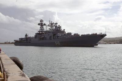 Китайские эксперты объяснили цель маневров ВМФ РФ в Японском море