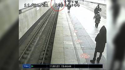 Машинист спас мальчика, упавшего на рельсы на станции метро «Бабушкинская»