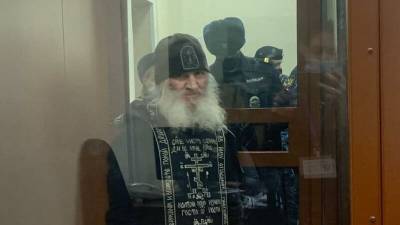 Экс-схимонах Сергий объявил сухую голодовку