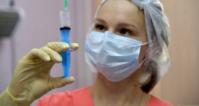 Большие зарплаты за уколы вакцины: латвийских медсестер приглашают на работу в Германию