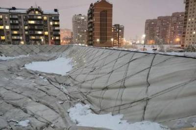 В Краснодаре под тяжестью снега рухнул купол спортивного комплекса