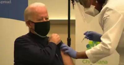 Байден получил вторую дозу вакцины от COVID-19