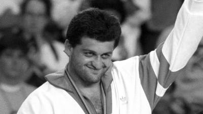 Олимпийский чемпион умер в возрасте 49 лет