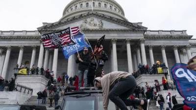 Активисты в США планируют вооруженные протесты до инаугурации Байдена, - ФБР