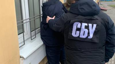 В Запорожской области на взятке задержали чиновника военной прокуратуры