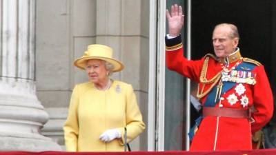 Елизавета II пригласила принца Гарри и Меган Маркл на праздник