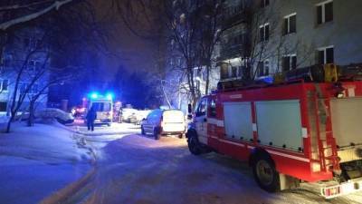 «Тела в подъезде и на улице»: жуткие подробности пожара в доме в Екатеринбурге